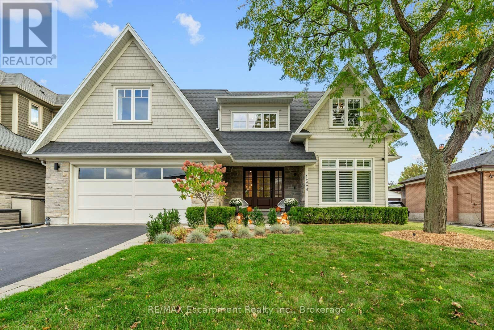 1394 Waverly Avenue, Oakville, ON, L6L 2S3