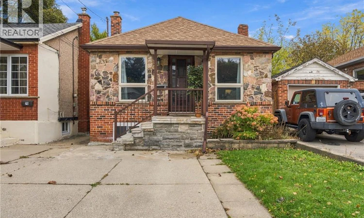 81 23rd Street EAST
