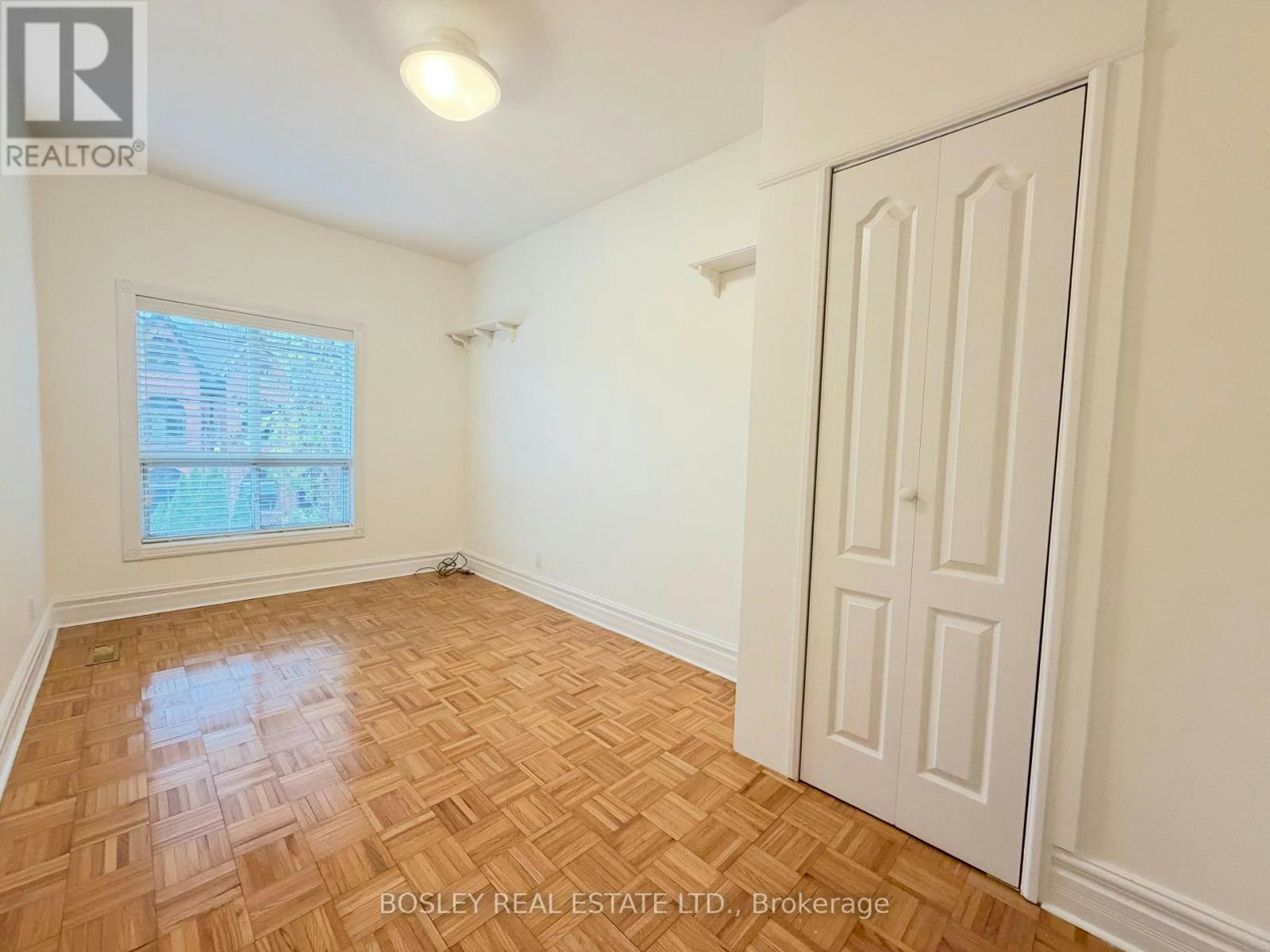 UPPER-260 Ossington Avenue, Toronto, ON, M6J 3A2 - 11