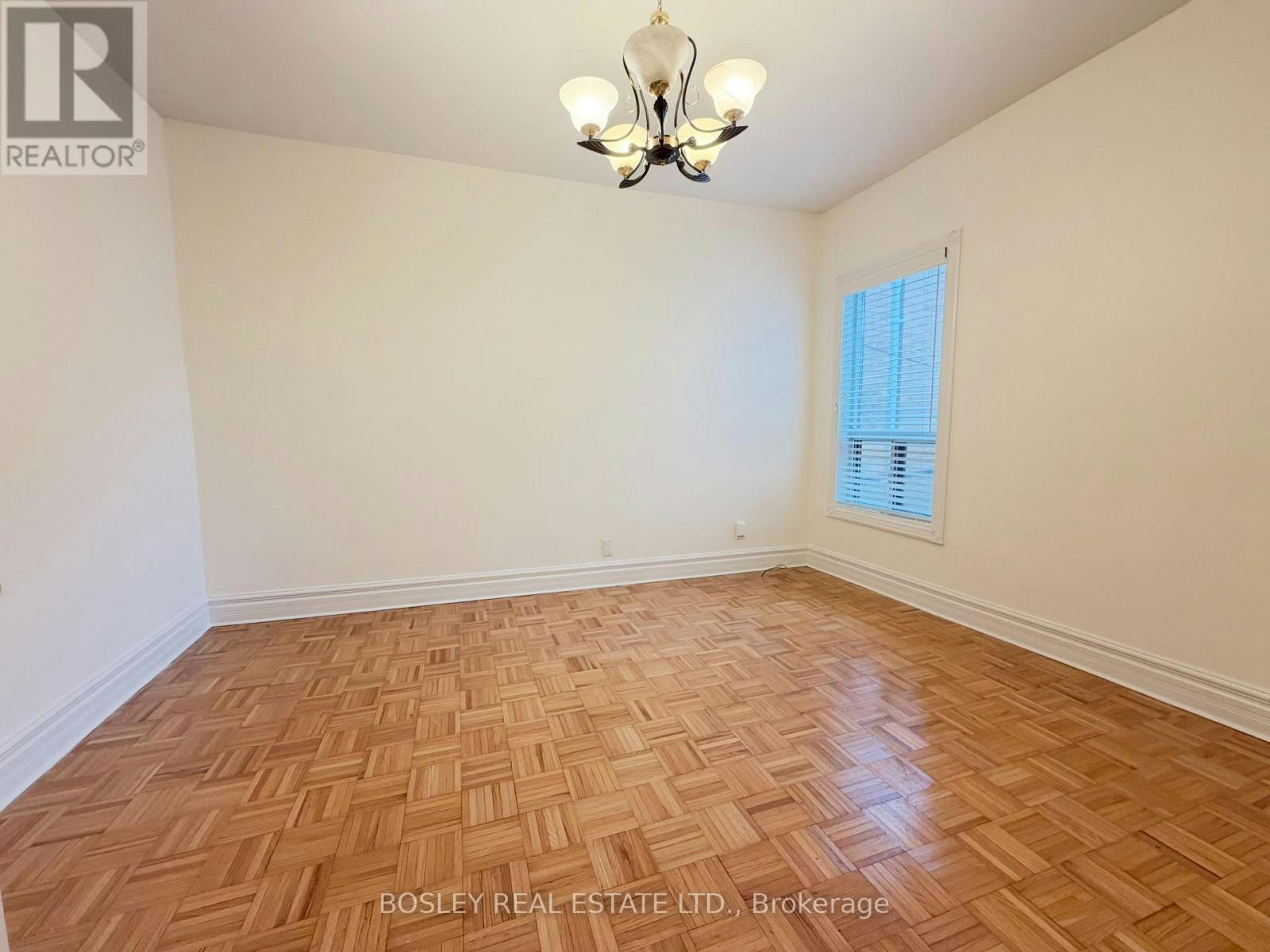 UPPER-260 Ossington Avenue, Toronto, ON, M6J 3A2 - 14