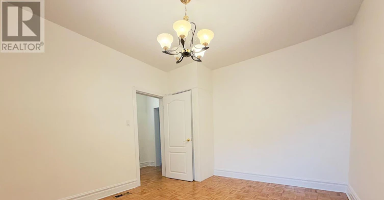 UPPER-260 Ossington Avenue, Toronto, ON, M6J 3A2 - 15