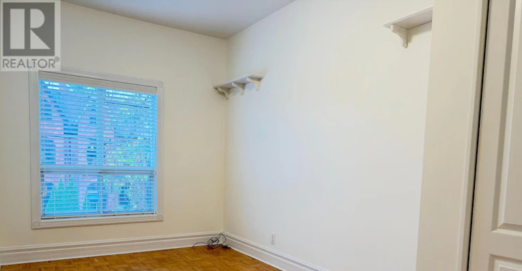 UPPER-260 Ossington Avenue, Toronto, ON, M6J 3A2 - 9