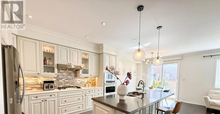 164 Beaveridge Avenue, Oakville, ON, L6H 0M6 - 6