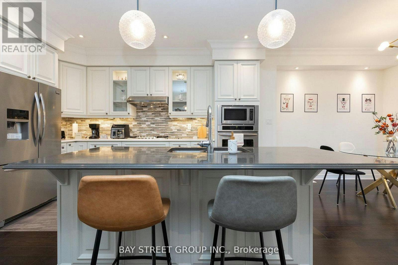 164 Beaveridge Avenue, Oakville, ON, L6H 0M6 - 8