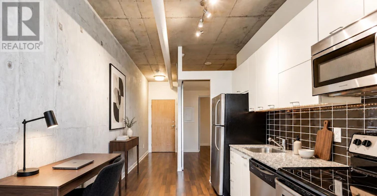 315-38 Joe Shuster Way, Toronto, ON, M6K 0A5 - 9