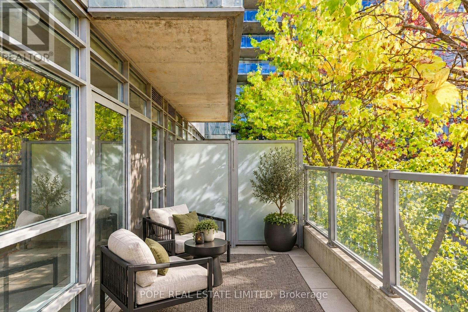 315-38 Joe Shuster Way, Toronto, ON, M6K 0A5 - 4