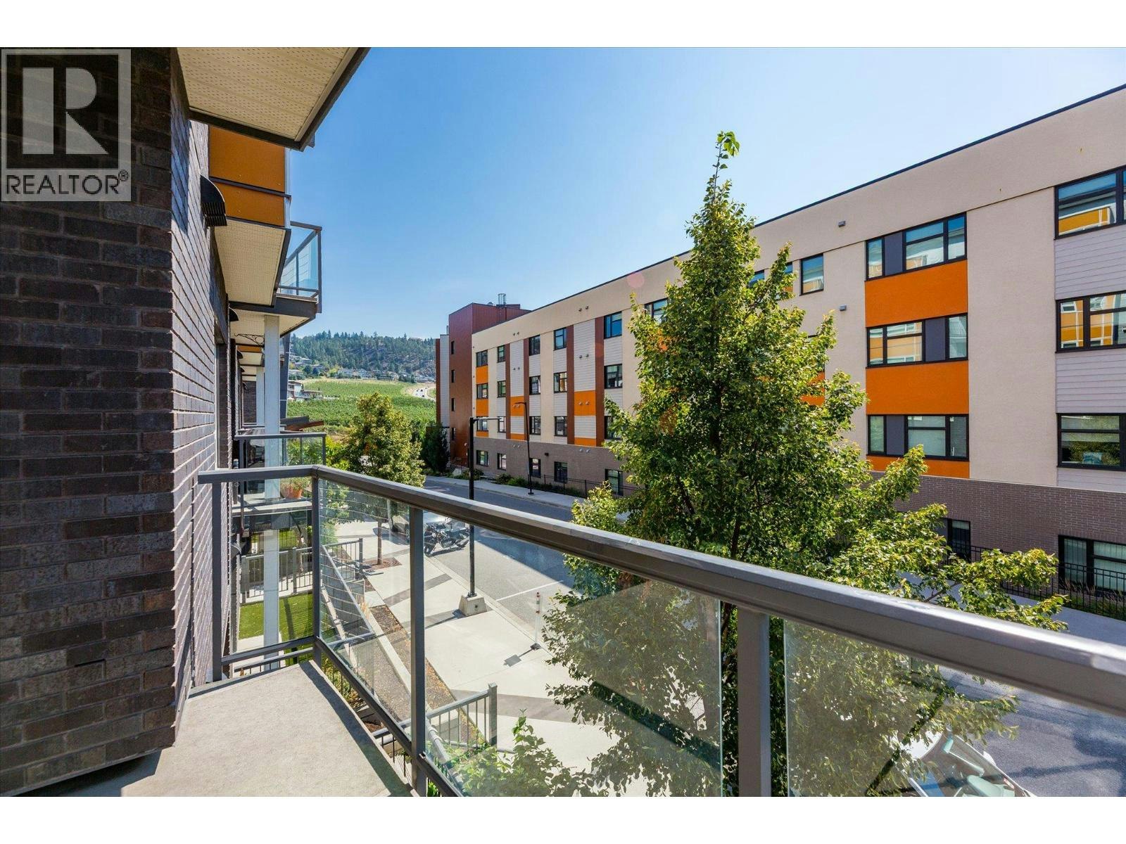 210-722 Valley Road, Kelowna, BC, V1V 0E2 - 11