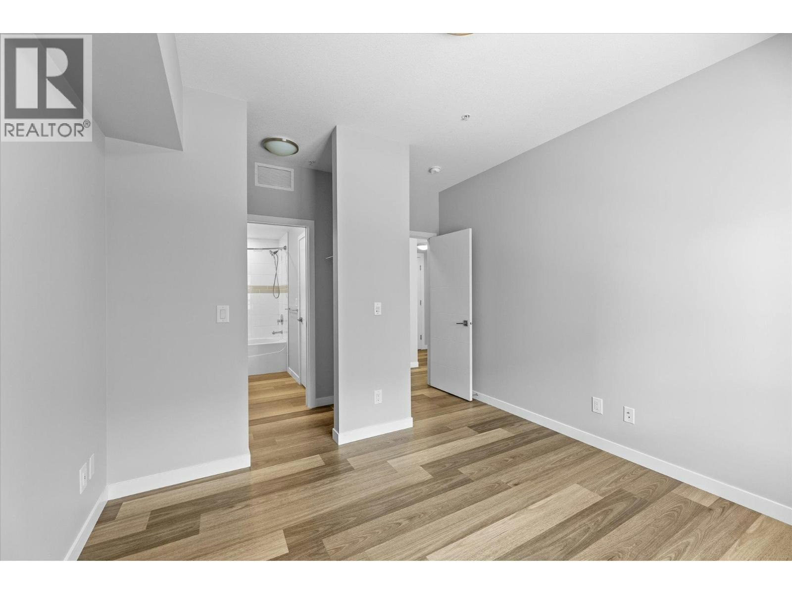 210-722 Valley Road, Kelowna, BC, V1V 0E2 - 16