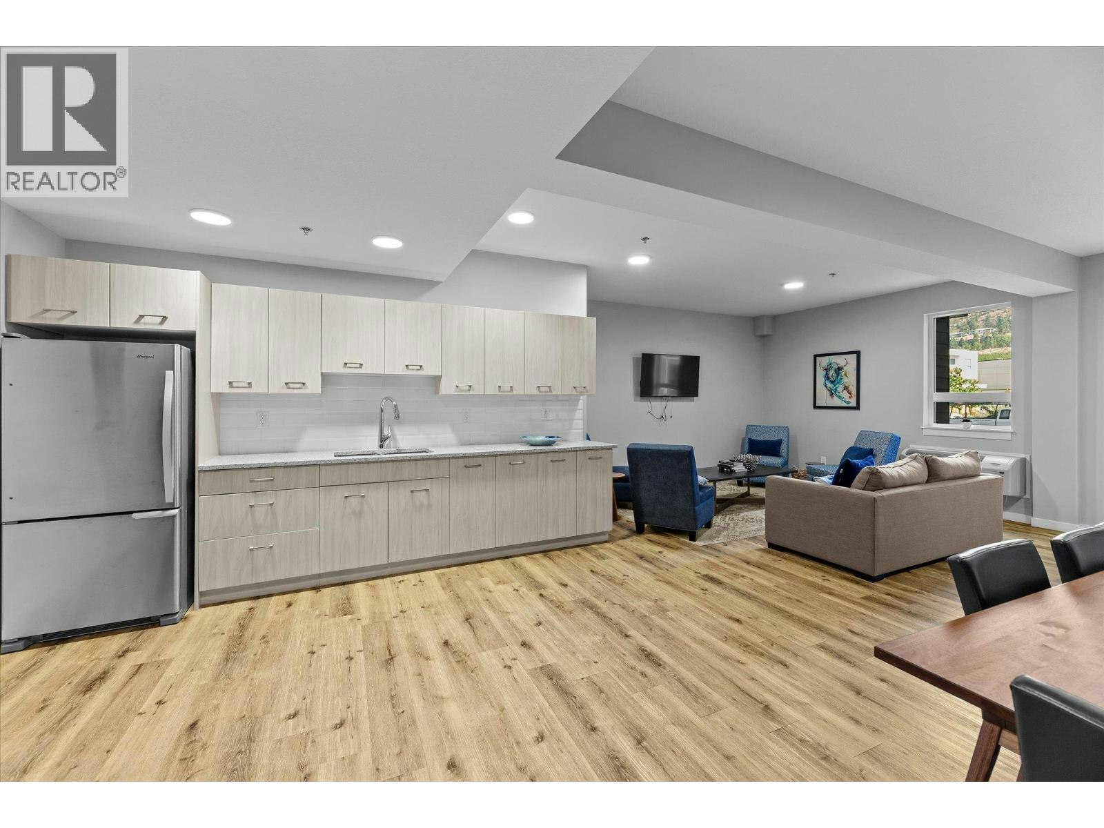 210-722 Valley Road, Kelowna, BC, V1V 0E2 - 25