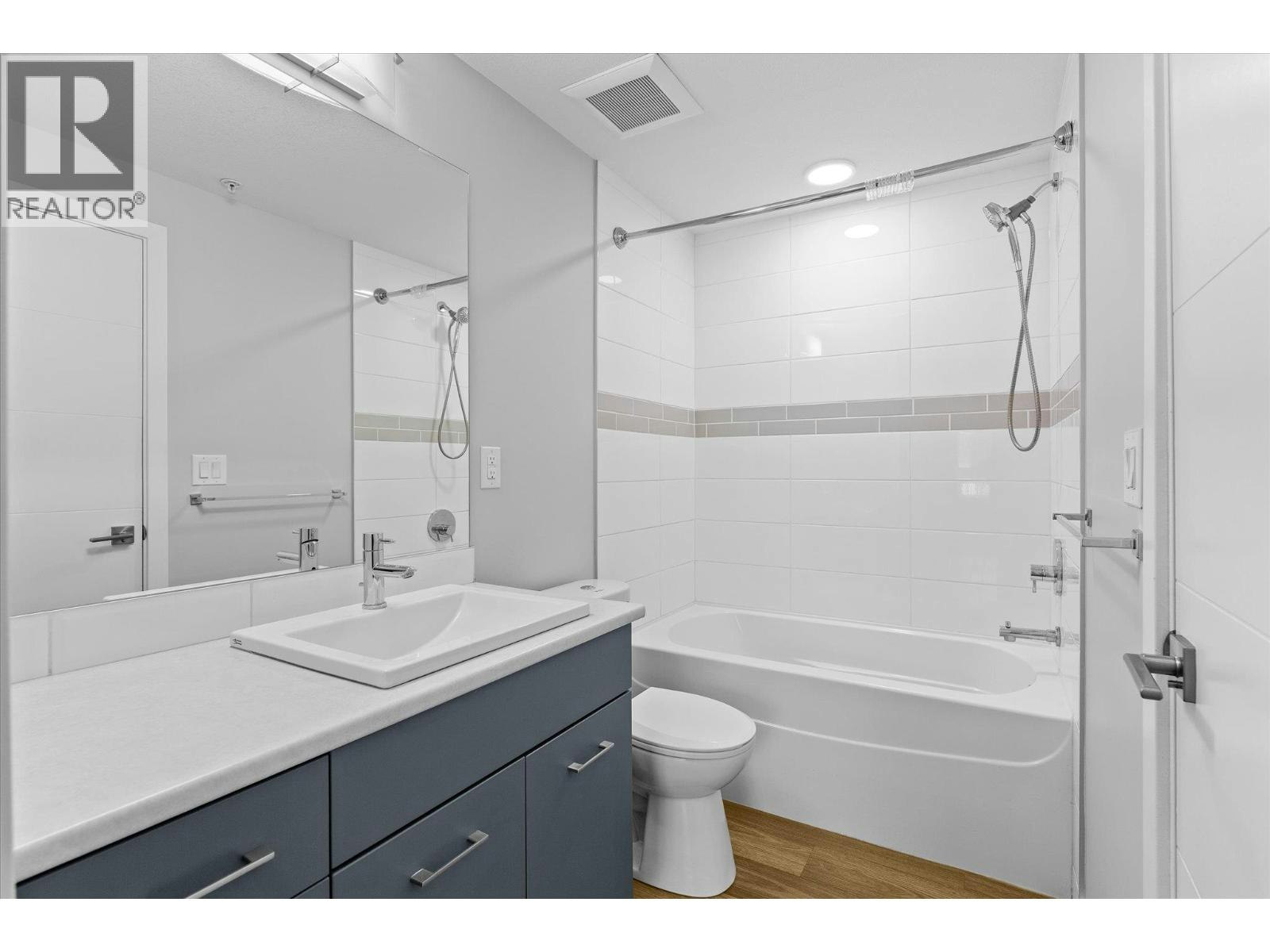 210-722 Valley Road, Kelowna, BC, V1V 0E2 - 18