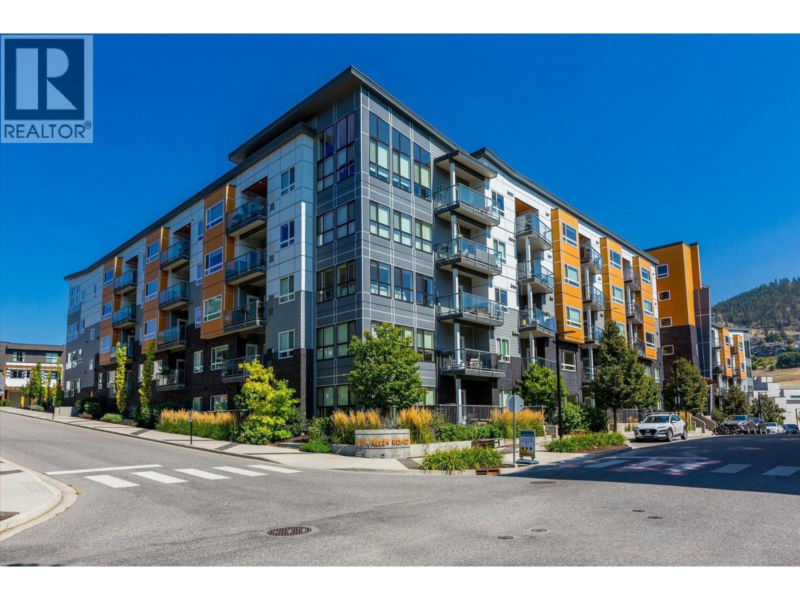 210-722 Valley Road, Kelowna, BC, V1V 0E2