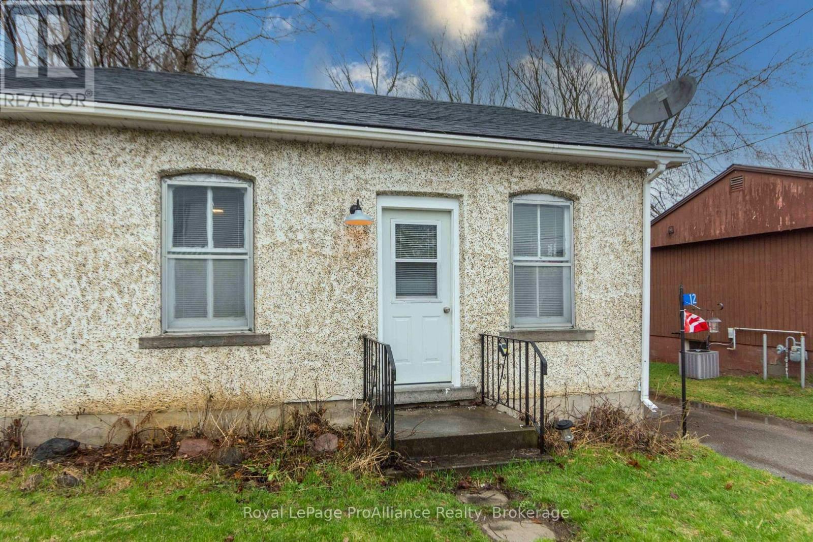 12 Albert Road, Quinte West, ON, K0K 2C0 - 2