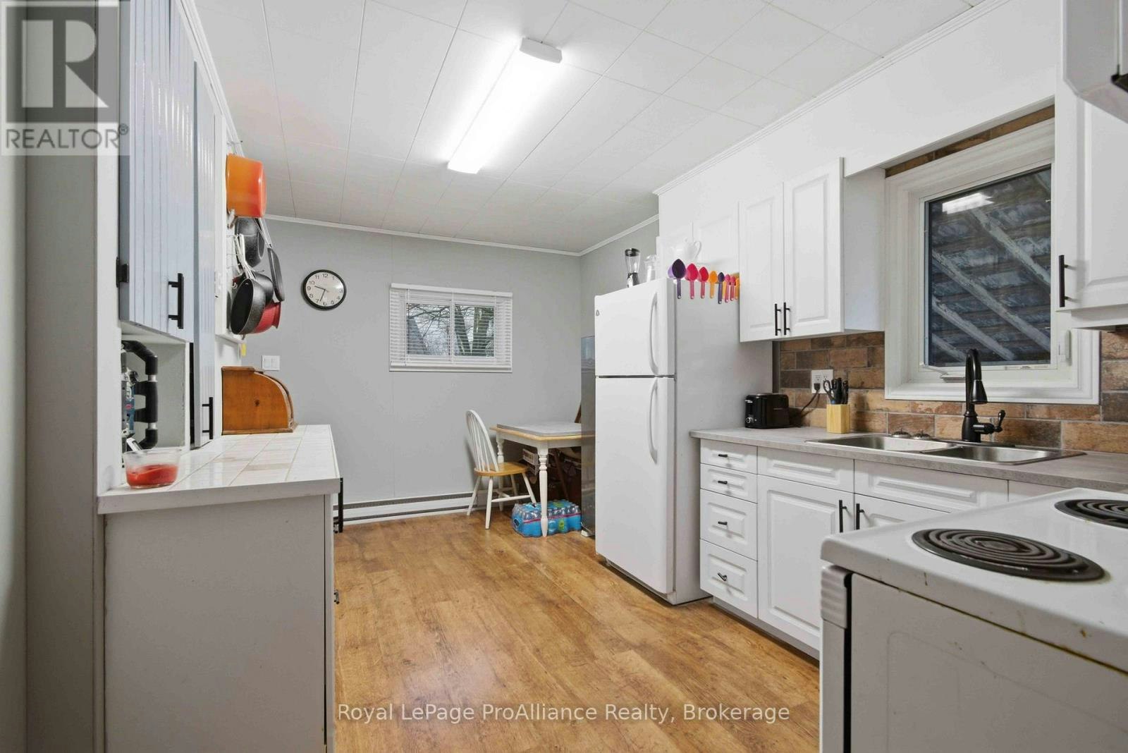 12 Albert Road, Quinte West, ON, K0K 2C0 - 7