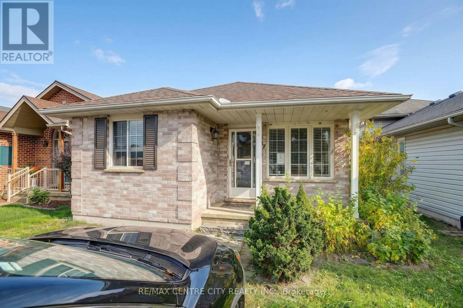37 Juno Drive, St. Thomas, ON, N5R 6E9