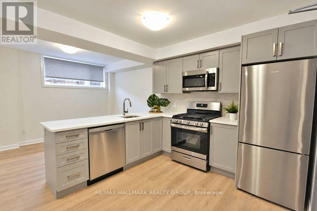 001-351 Croydon Avenue, Ottawa, ON, K2B 0A4 - 4