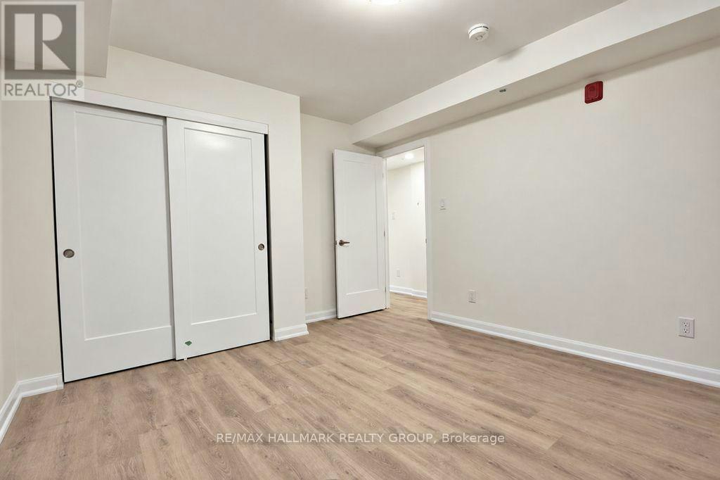 001-351 Croydon Avenue, Ottawa, ON, K2B 0A4 - 9