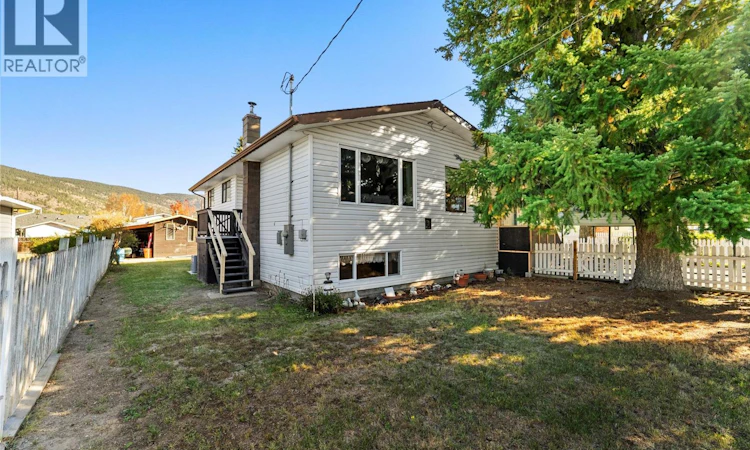 1404 Walnut Avenue