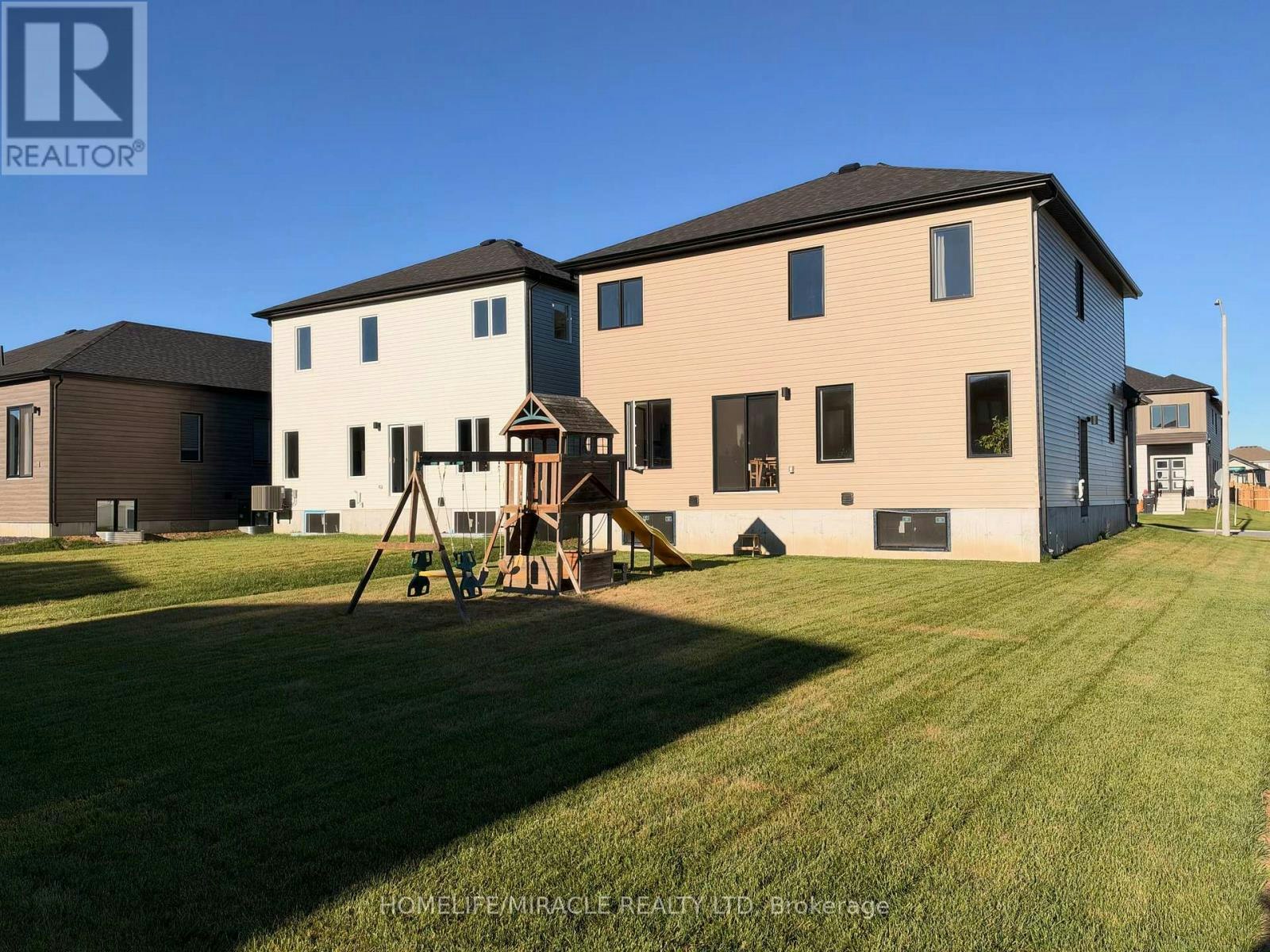 64 Dusenbury Drive, Loyalist, ON, K0H 2H0 - 27