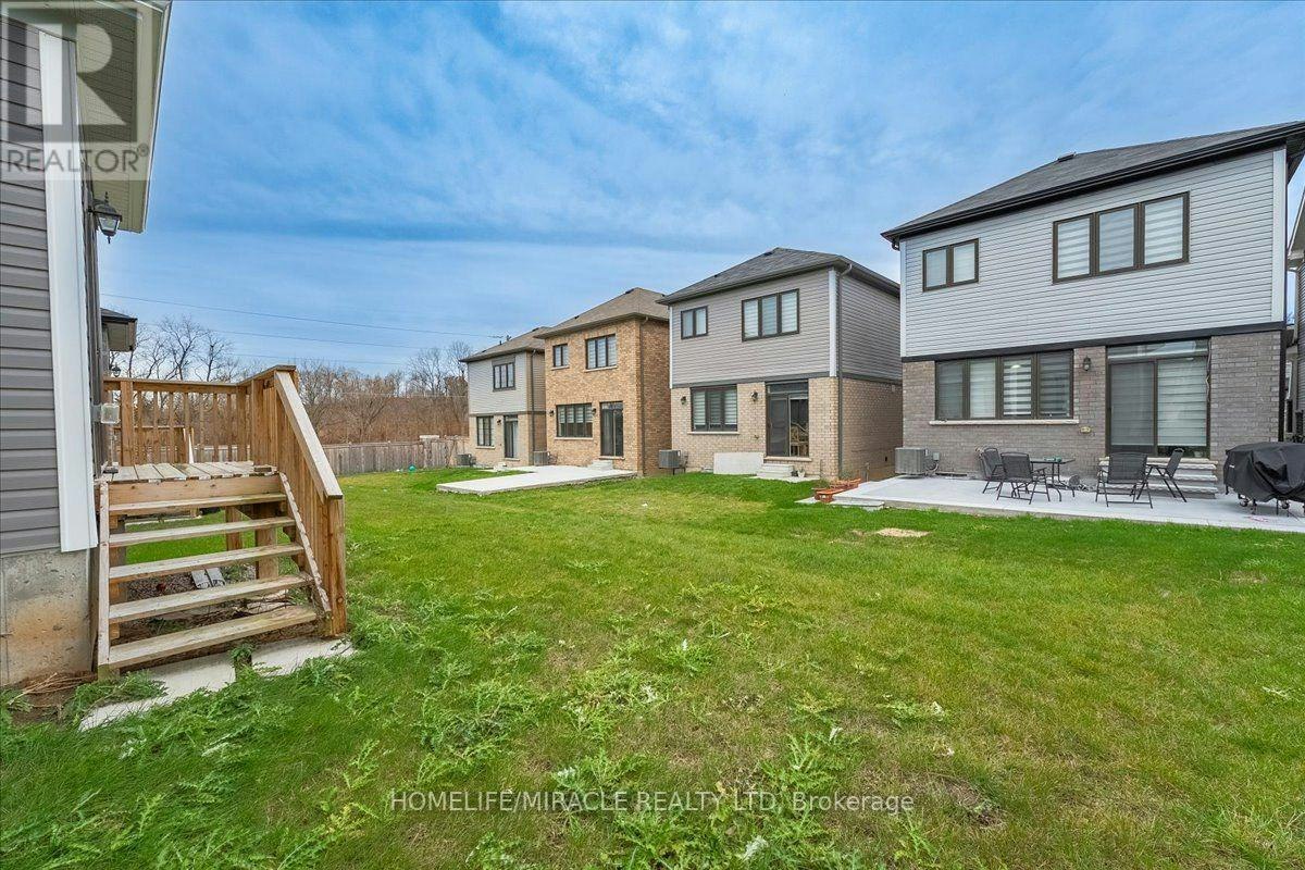 35 Santos Drive, Cayuga, ON, N3W 0H2 - 37