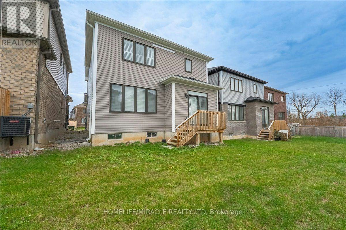 35 Santos Drive, Cayuga, ON, N3W 0H2 - 36