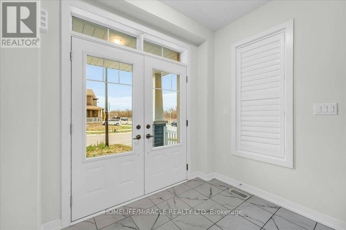 35 Santos Drive, Cayuga, ON, N3W 0H2 - 5
