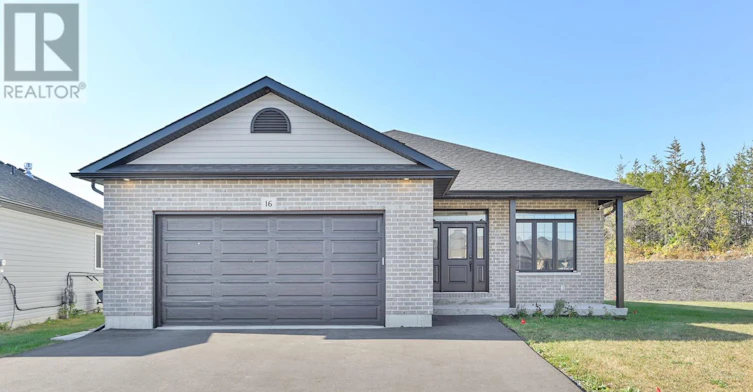 16 Lehtinen Crescent, Belleville, ON, K8P 0H4 - 2
