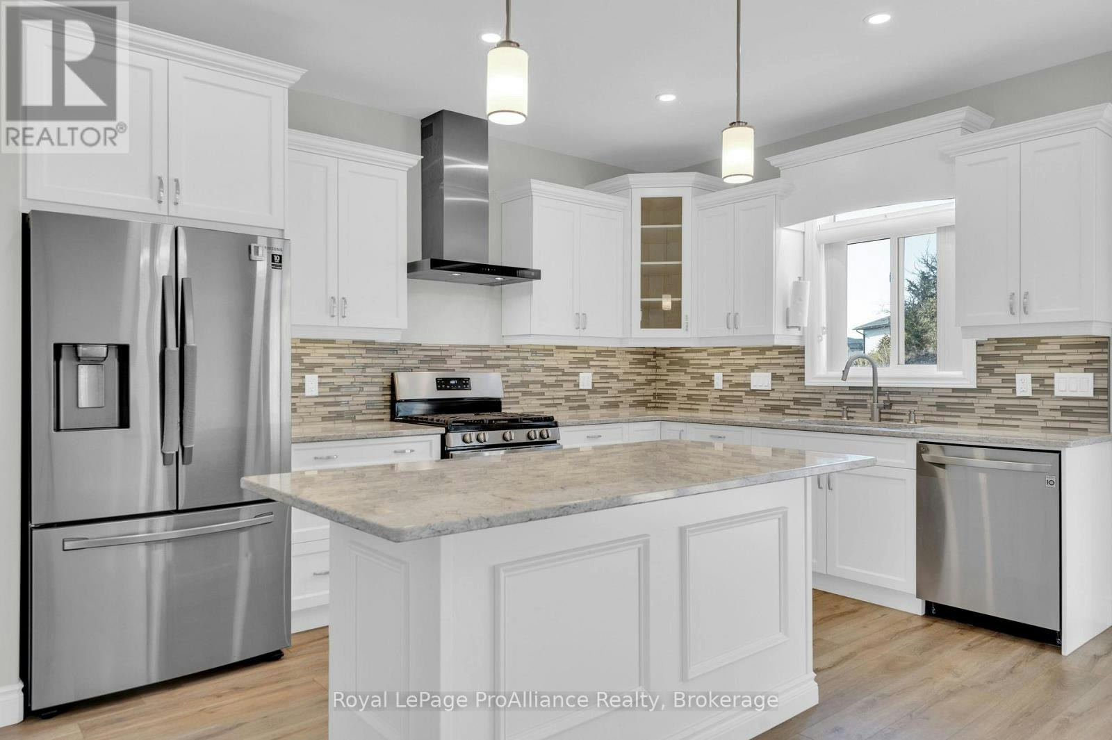 16 Lehtinen Crescent, Belleville, ON, K8P 0H4 - 8