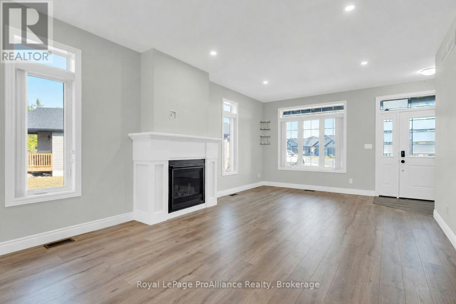 16 Lehtinen Crescent, Belleville, ON, K8P 0H4 - 5