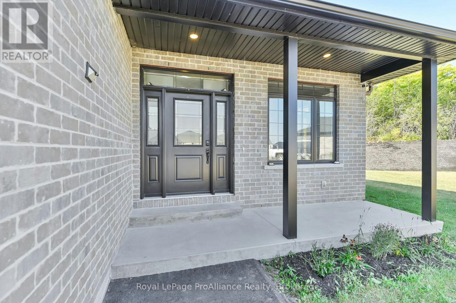 16 Lehtinen Crescent, Belleville, ON, K8P 0H4 - 3
