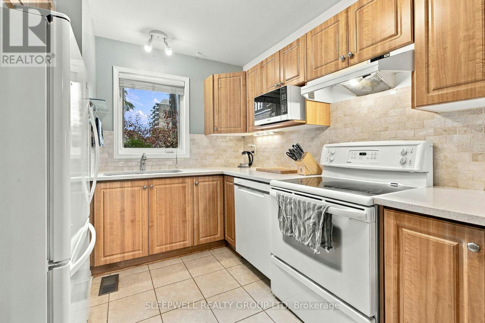 12 Maclean Street, Ottawa, ON, K1S 3E9 - 4