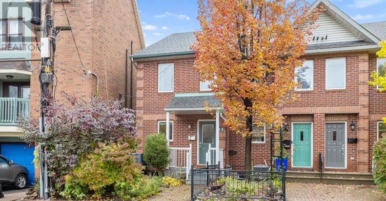 12 Maclean Street, Ottawa, ON, K1S 3E9