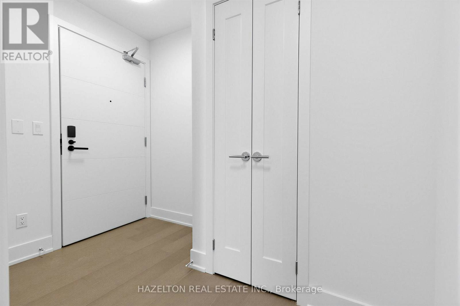 705-8 Manor Road W, Toronto, ON, M4S 0E6 - 4