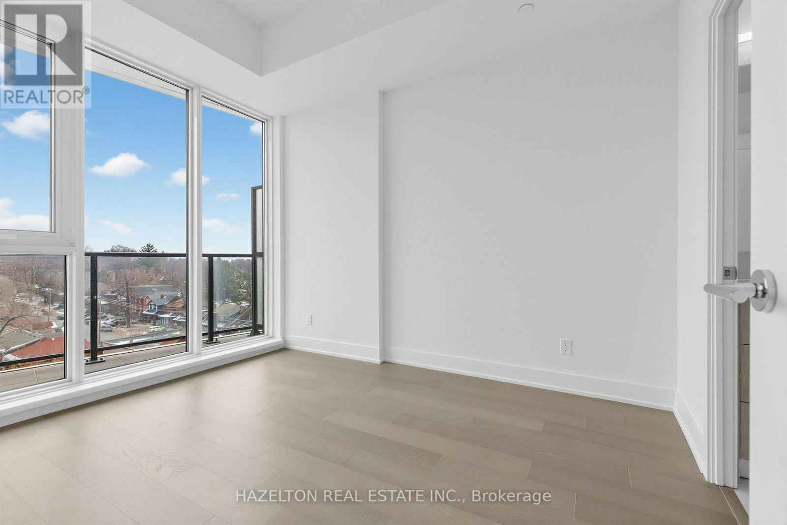 705-8 Manor Road W, Toronto, ON, M4S 0E6 - 10