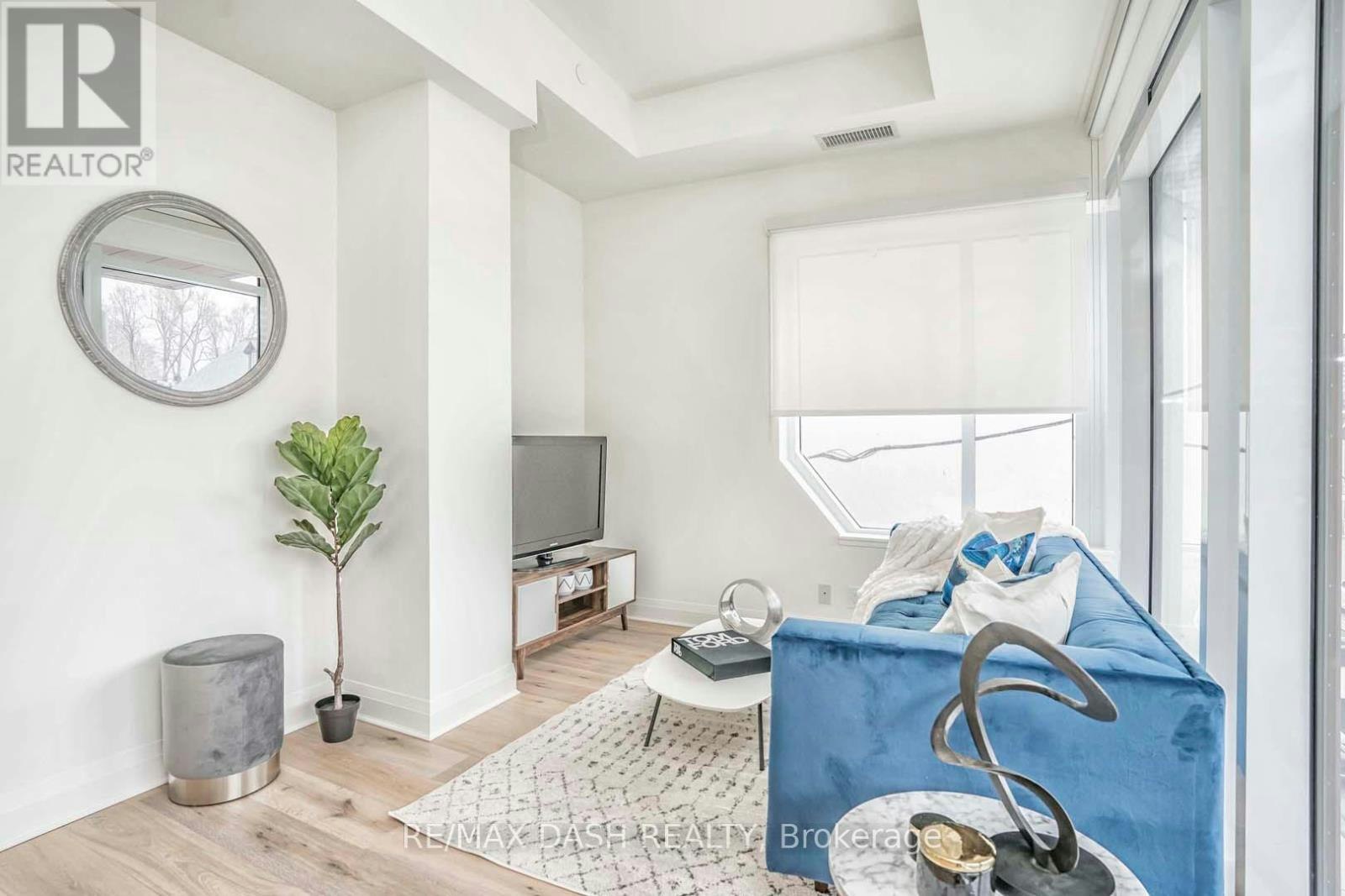 205-151 Avenue Road, Toronto, ON, M5R 2H7 - 10