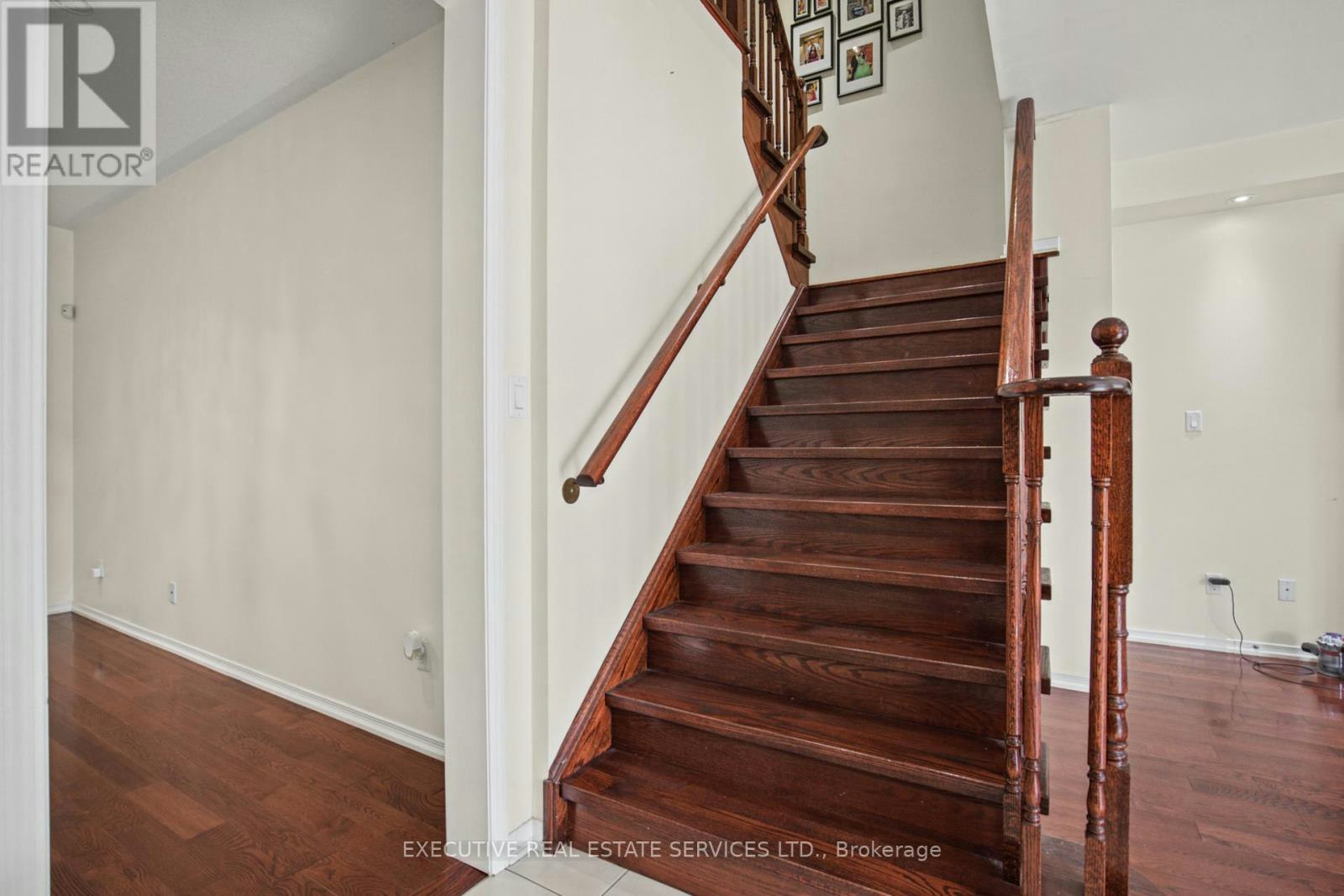 1571 Edgecroft Drive, Pickering, ON, L1X 0B6 - 22
