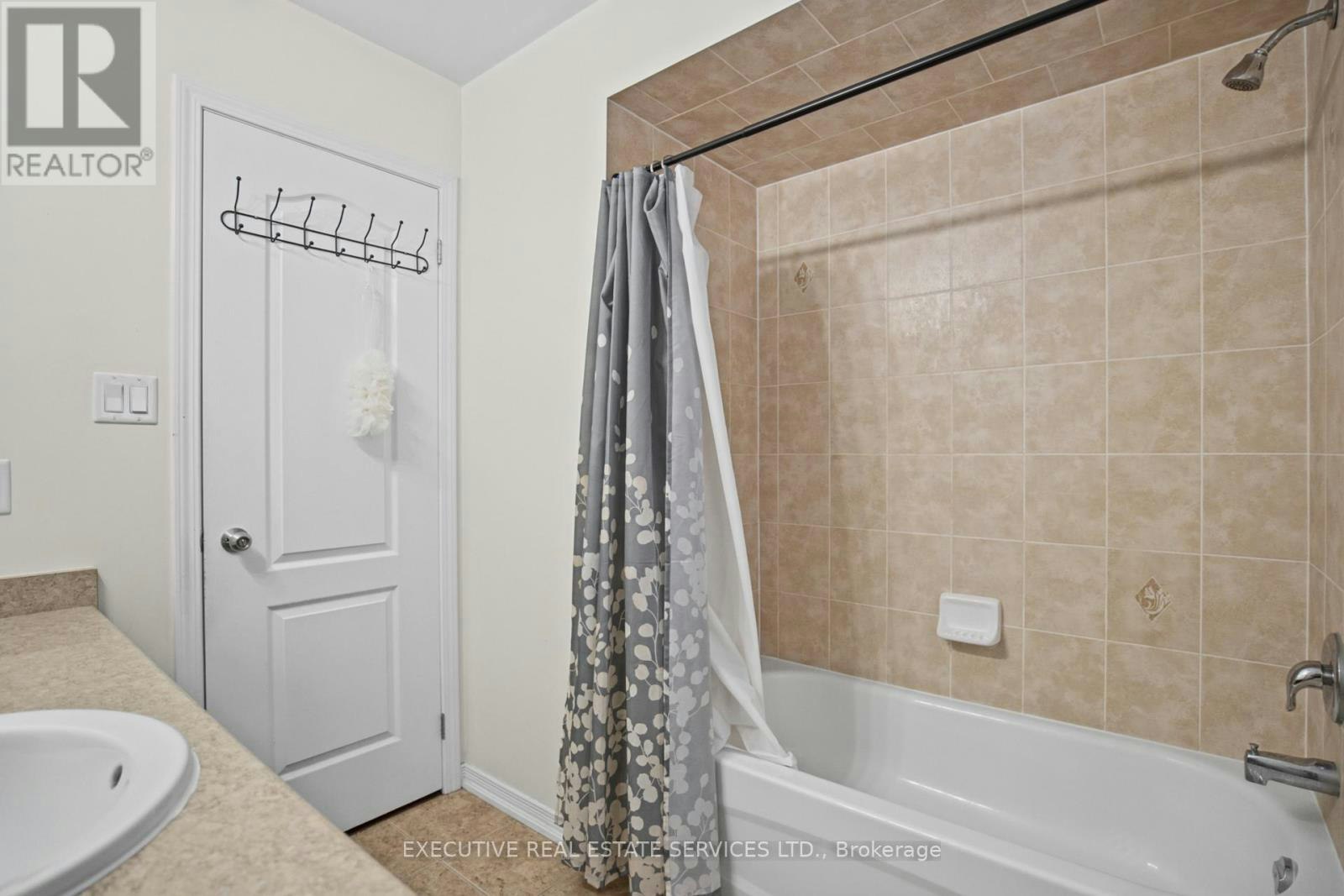 1571 Edgecroft Drive, Pickering, ON, L1X 0B6 - 38