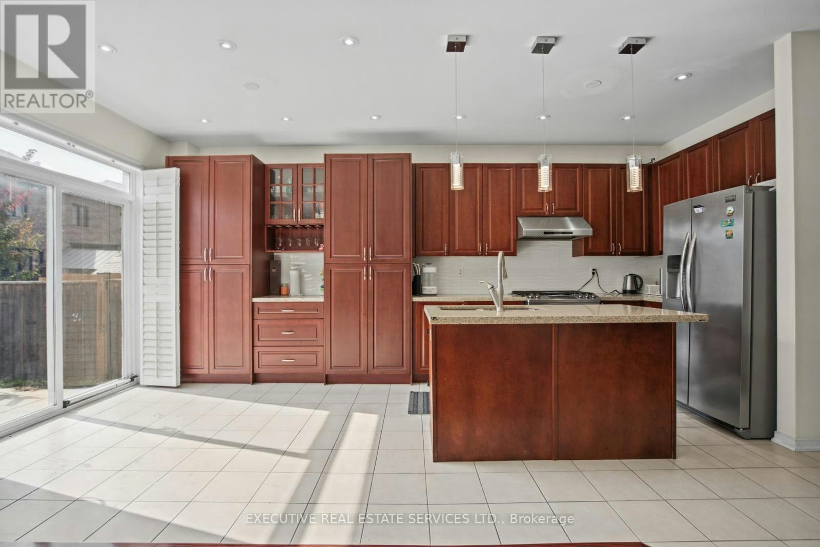 1571 Edgecroft Drive, Pickering, ON, L1X 0B6 - 15