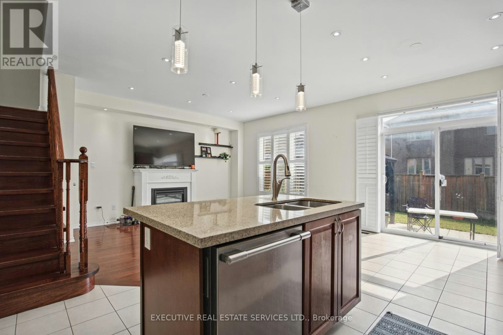 1571 Edgecroft Drive, Pickering, ON, L1X 0B6 - 17