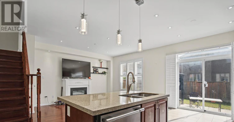 1571 Edgecroft Drive, Pickering, ON, L1X 0B6 - 17