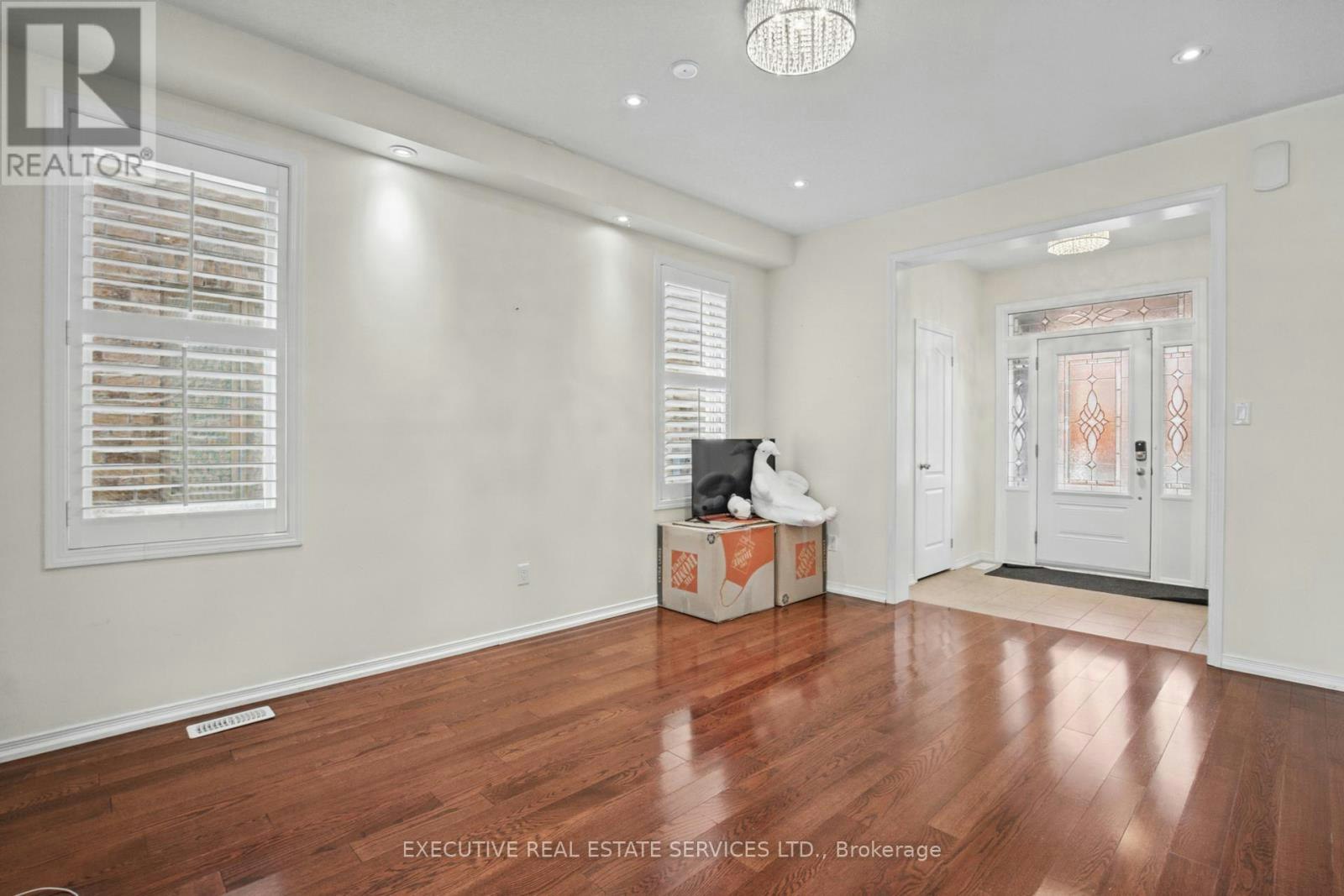 1571 Edgecroft Drive, Pickering, ON, L1X 0B6 - 11