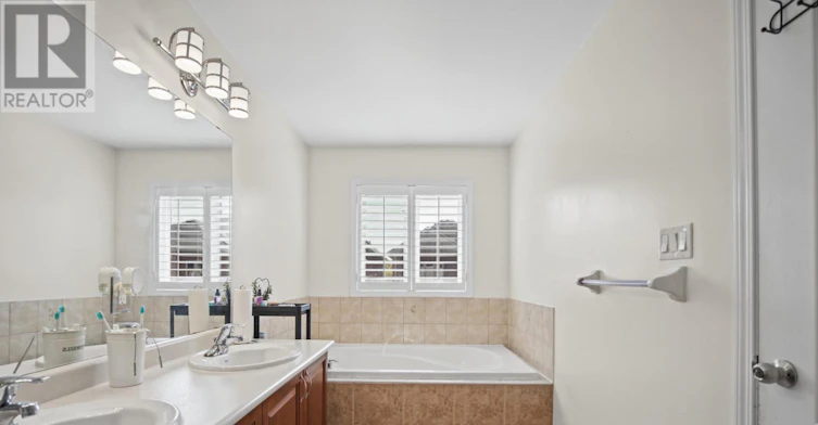 1571 Edgecroft Drive, Pickering, ON, L1X 0B6 - 30