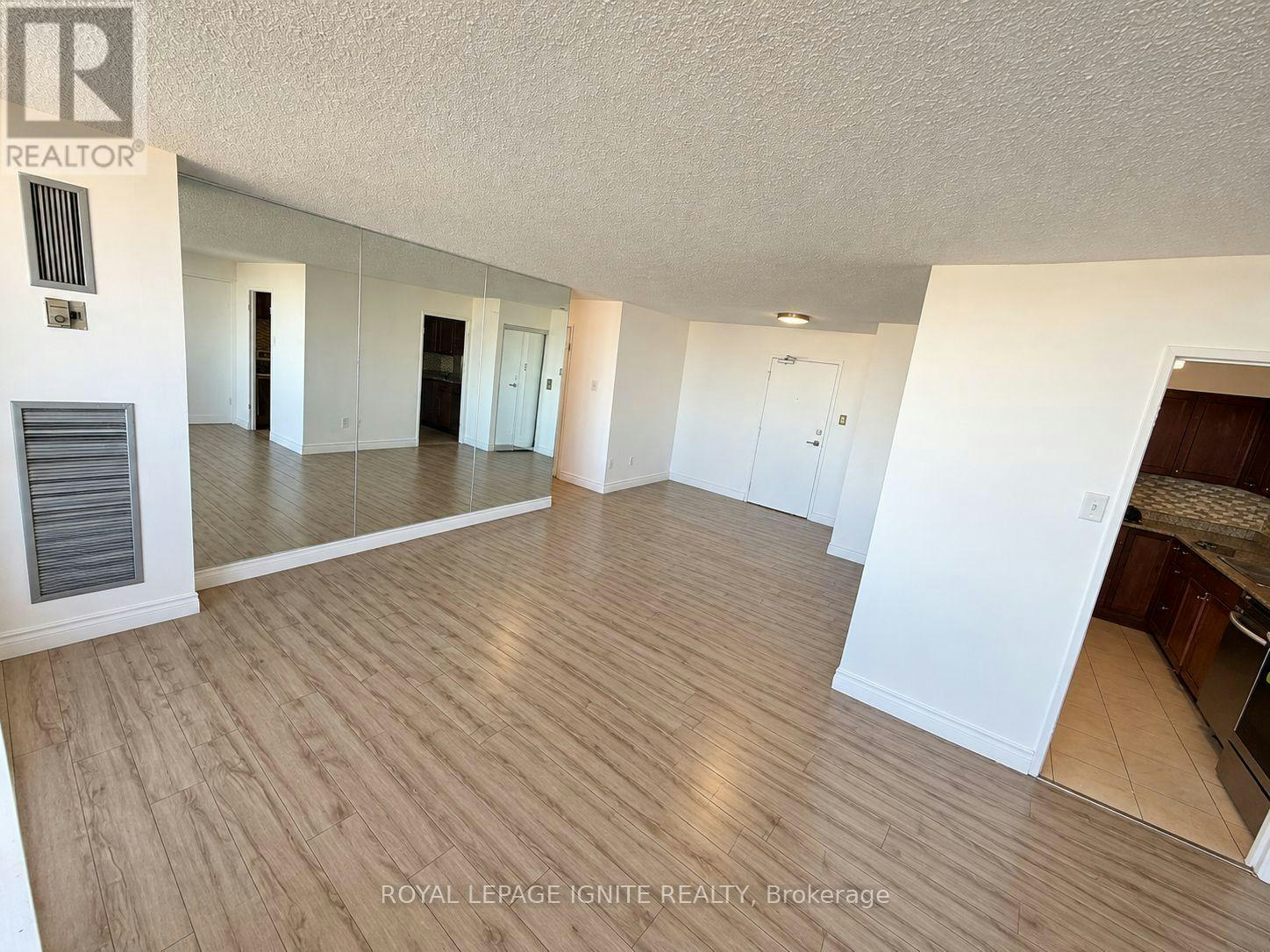 PH 8-120 Dundalk Drive, Toronto, ON, M1P 4V9 - 9