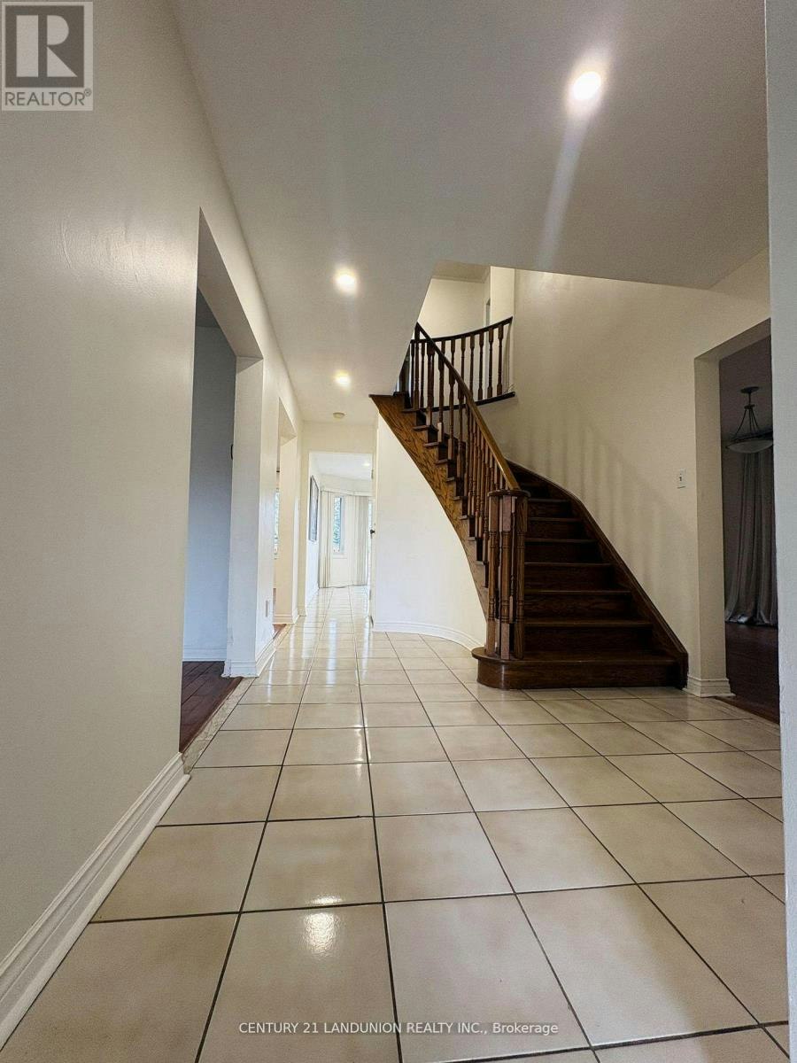 MAIN-48 Marchwood Crescent, Richmond Hill, ON, L4C 8M4 - 2