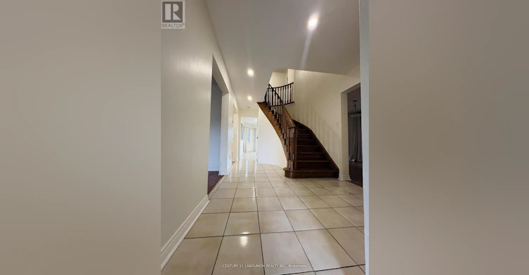 MAIN-48 Marchwood Crescent, Richmond Hill, ON, L4C 8M4 - 2