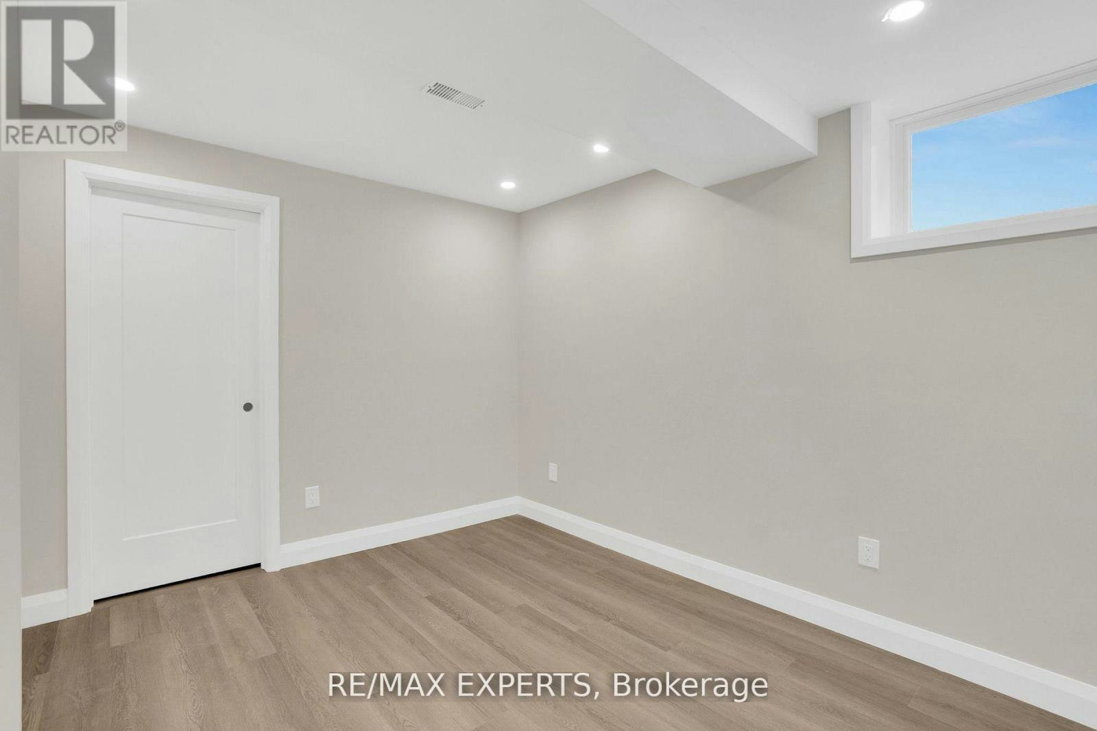 438 Glen Park Avenue, Toronto, ON, M6B 2E7 - 5