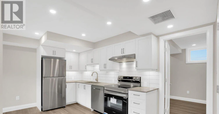 438 Glen Park Avenue, Toronto, ON, M6B 2E7 - 3