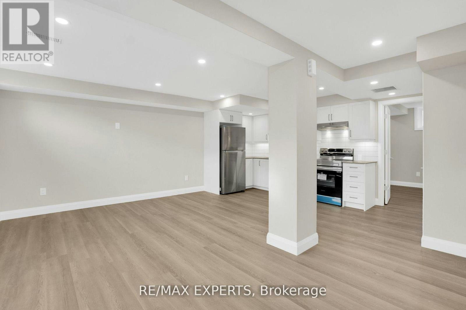438 Glen Park Avenue, Toronto, ON, M6B 2E7 - 6