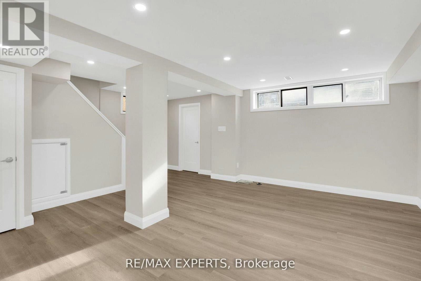 438 Glen Park Avenue, Toronto, ON, M6B 2E7 - 4