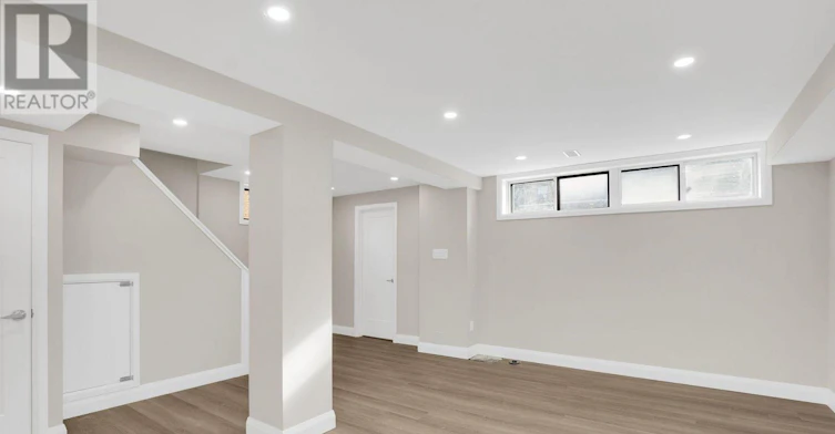 438 Glen Park Avenue, Toronto, ON, M6B 2E7 - 4
