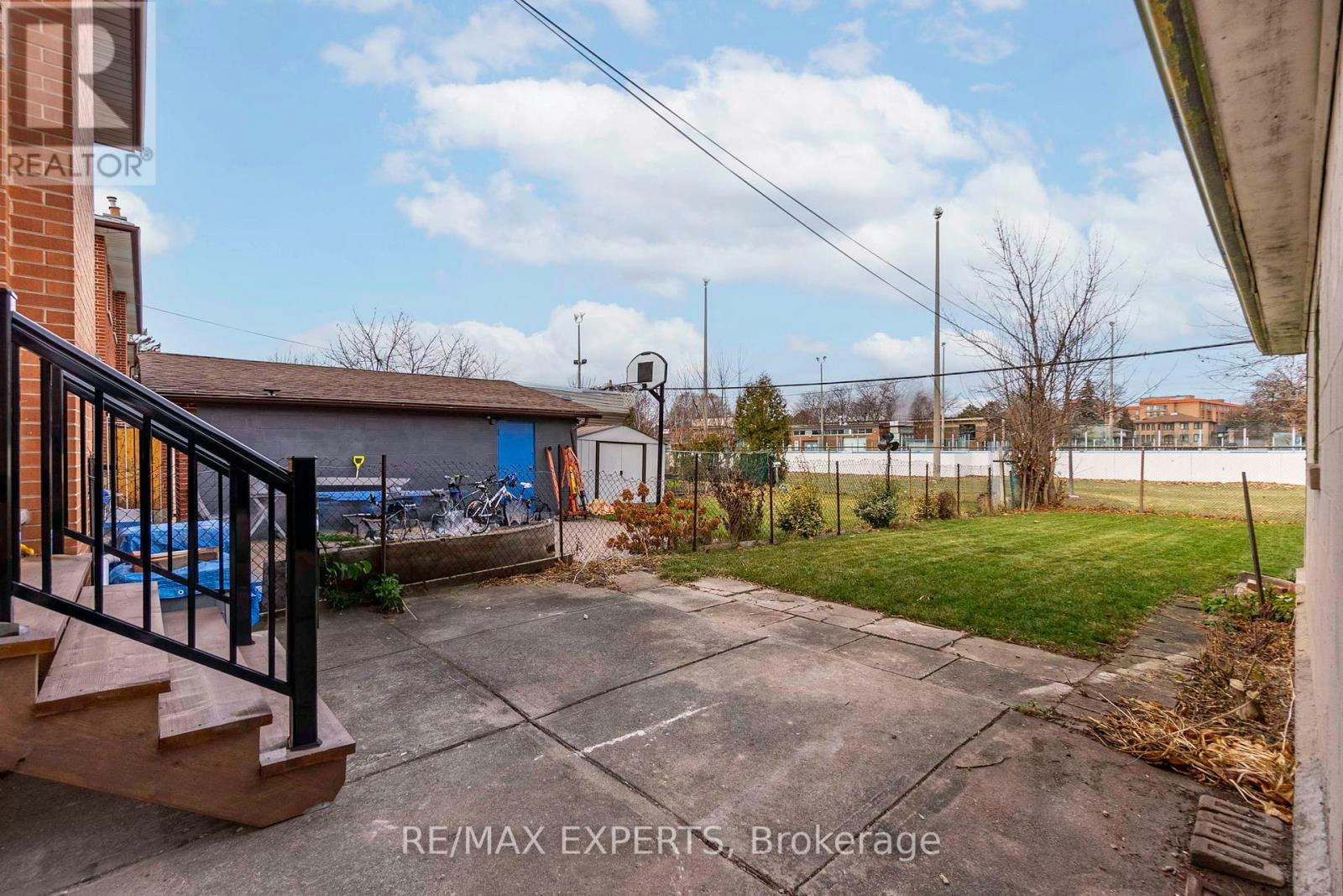438 Glen Park Avenue, Toronto, ON, M6B 2E7 - 11